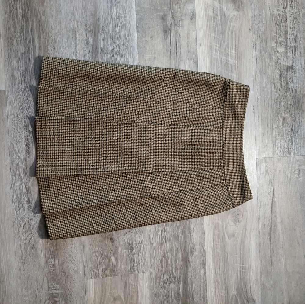 JCrew Size 0, Houndstooth, Pleated Carmel Skirt